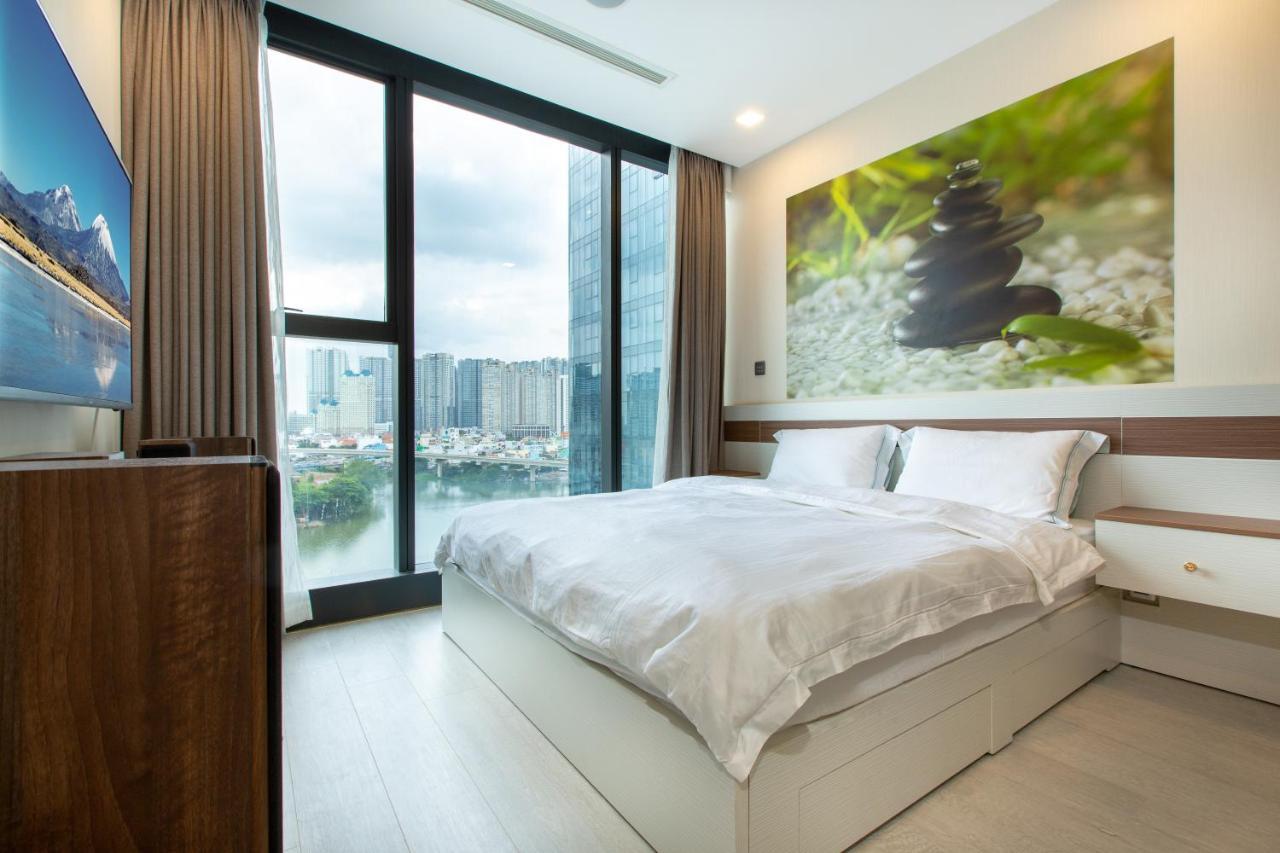 Urban House Premium Apartment Ho Chi Minh City Bagian luar foto